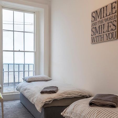Seaside Serenity: Stylish Sea View Apartments In Herne Bay Buitenkant foto