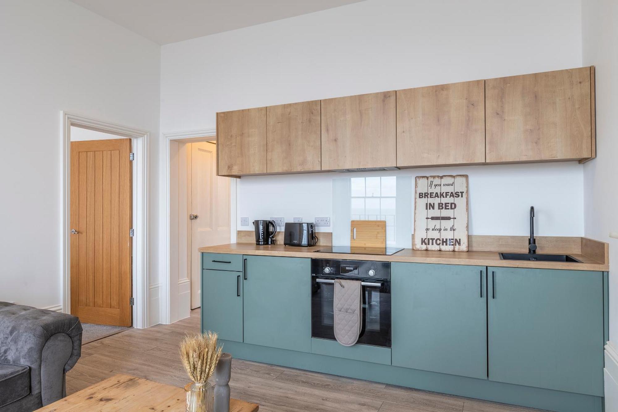 Seaside Serenity: Stylish Sea View Apartments In Herne Bay Buitenkant foto
