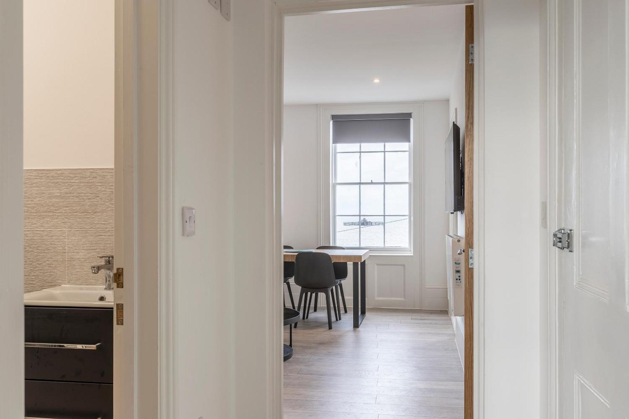 Seaside Serenity: Stylish Sea View Apartments In Herne Bay Buitenkant foto