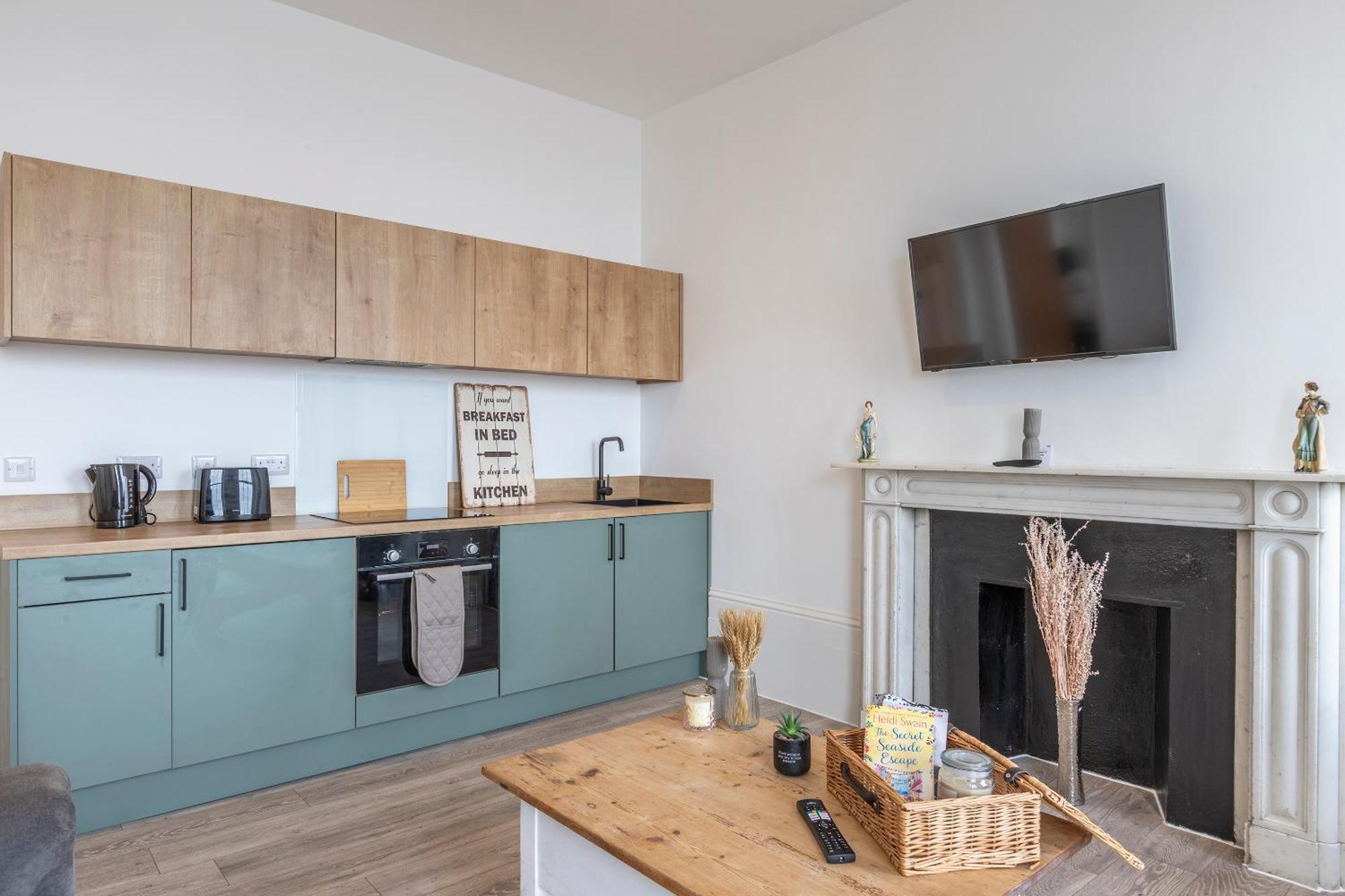 Seaside Serenity: Stylish Sea View Apartments In Herne Bay Buitenkant foto