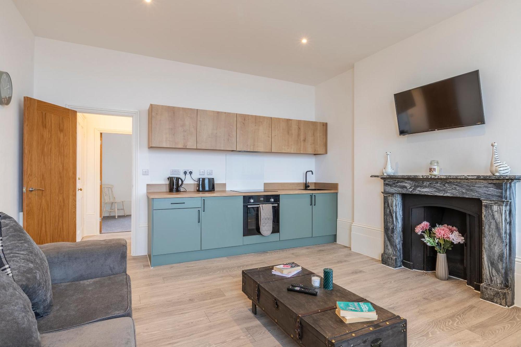 Seaside Serenity: Stylish Sea View Apartments In Herne Bay Buitenkant foto