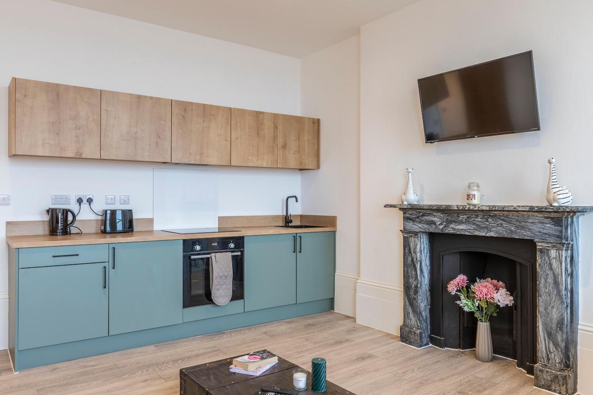 Seaside Serenity: Stylish Sea View Apartments In Herne Bay Buitenkant foto